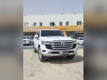 Toyota Land Cruiser GXR 2023 Automatic 90,000 Km 6 Cylinder Four Wheel Drive (4WD) SUV White With Warranty