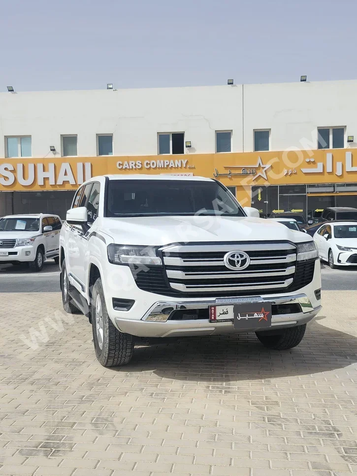 Toyota Land Cruiser GXR 2023 Automatic 90,000 Km 6 Cylinder Four Wheel Drive (4WD) SUV White With Warranty