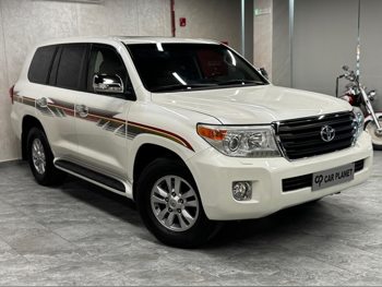 Toyota  Land Cruiser  GXR  2012  Automatic  380,000 Km  8 Cylinder  Four Wheel Drive (4WD)  SUV  White Sand