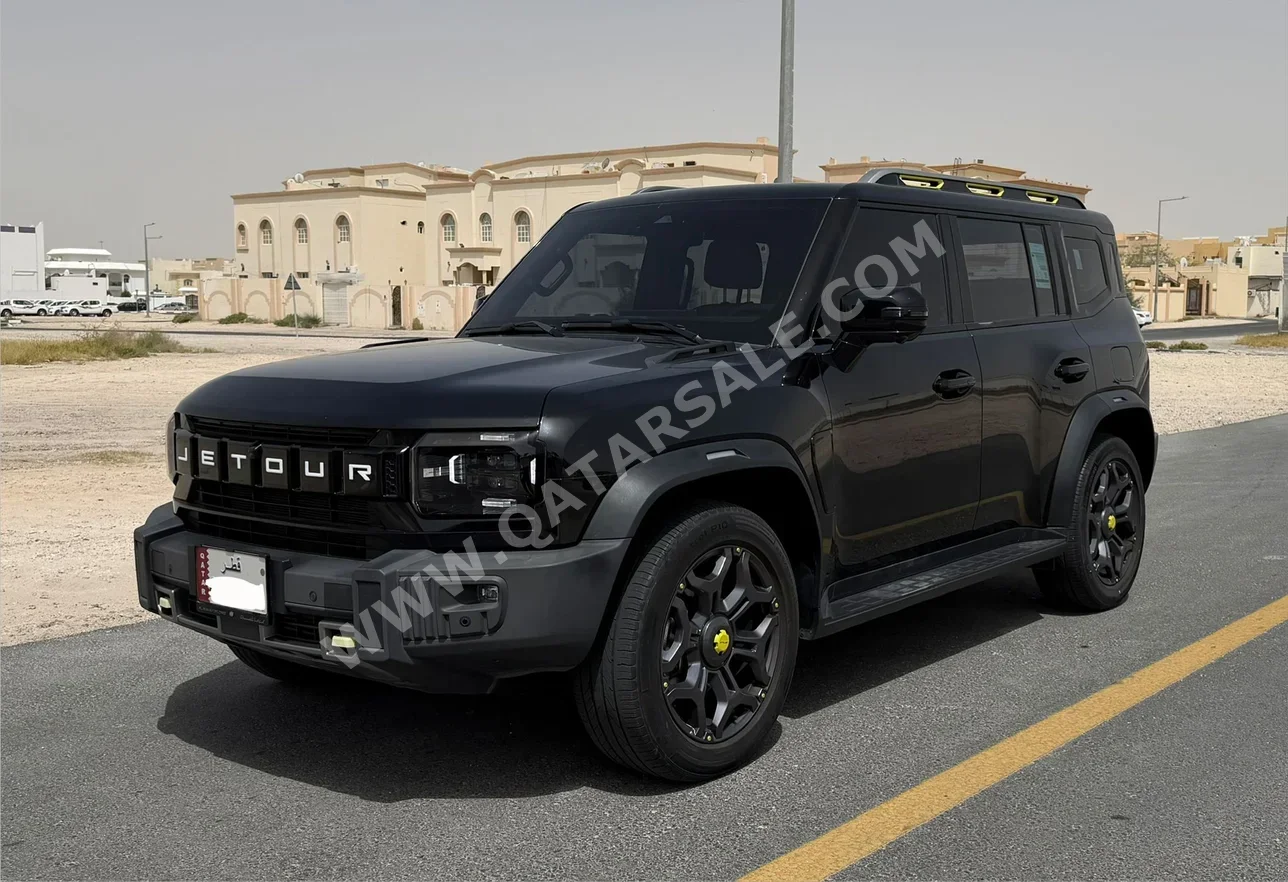 Jetour T2 Luxury 2025 Automatic 70,000 Km 4 Cylinder Four Wheel Drive (4WD) SUV Black With Warranty