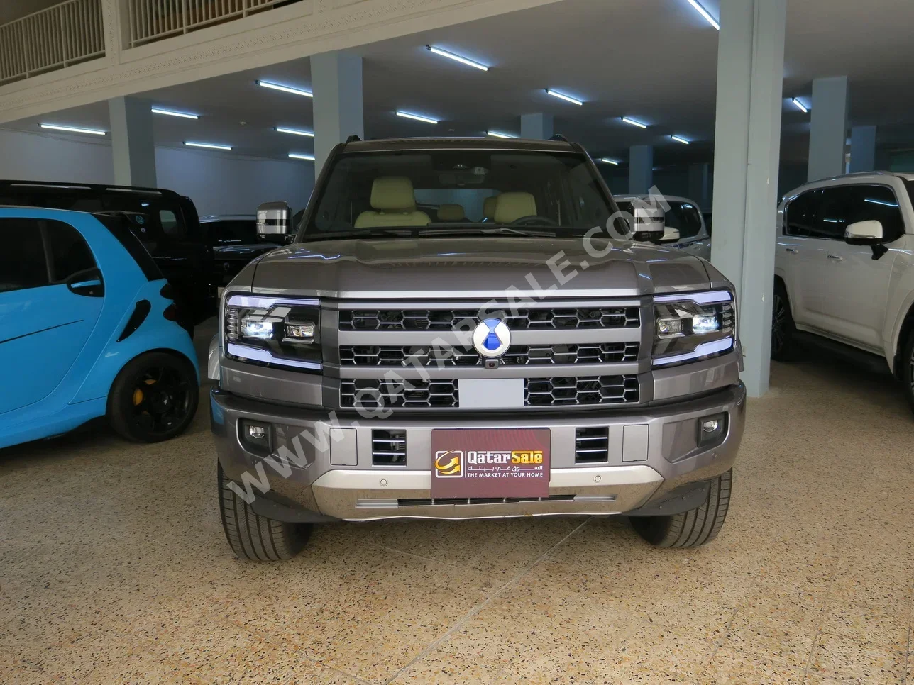 BYD  Denza  B5  2027  Automatic  0 Km  4 Cylinder  Four Wheel Drive (4WD)  SUV  Gray  With Warranty
