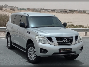 Nissan  Patrol  XE  2017  Automatic  295,000 Km  6 Cylinder  Four Wheel Drive (4WD)  SUV  Beige