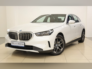 BMW  5-Series  520i  2026  Automatic  7,000 Km  4 Cylinder  Rear Wheel Drive (RWD)  Sedan  White  With Warranty