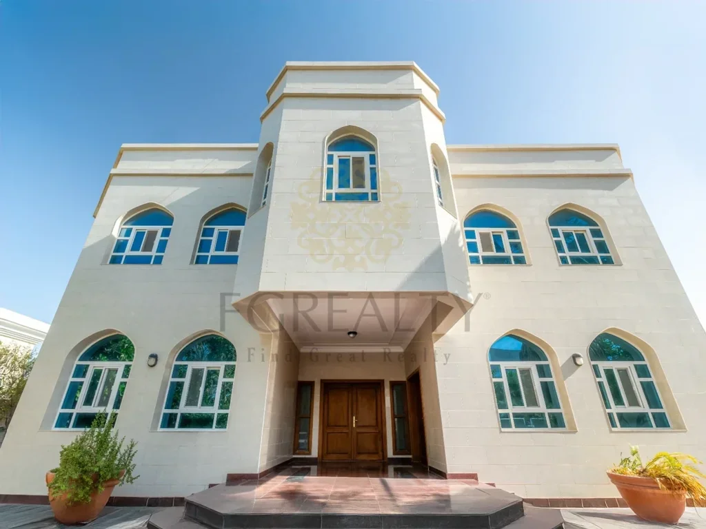سكن عائلي - غير مفروشة - الدوحة - عنيزة - 7 غرف نوم