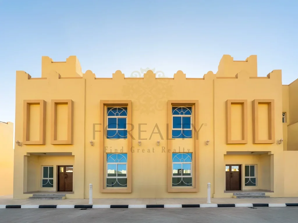 Compound - Not Furnished - Al Shamal - 6 Bedrooms