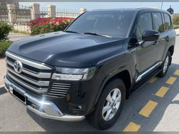 Toyota Land Cruiser GXR 2025 Automatic 4,000 Km 6 Cylinder Four Wheel Drive (4WD) SUV Black With Warranty