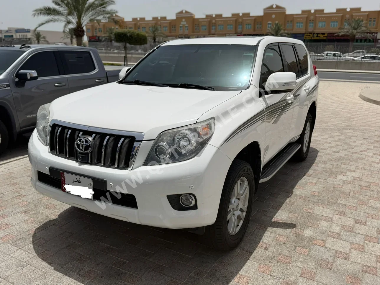 Toyota  Prado  VX  2010  Automatic  174,000 Km  6 Cylinder  Four Wheel Drive (4WD)  SUV  White