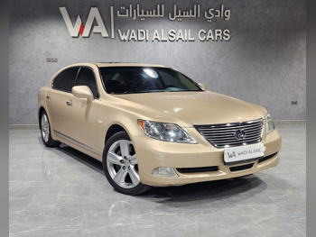 Lexus LS 460 L 2008 Automatic 95,000 Km 8 Cylinder Rear Wheel Drive (RWD) Sedan Gold