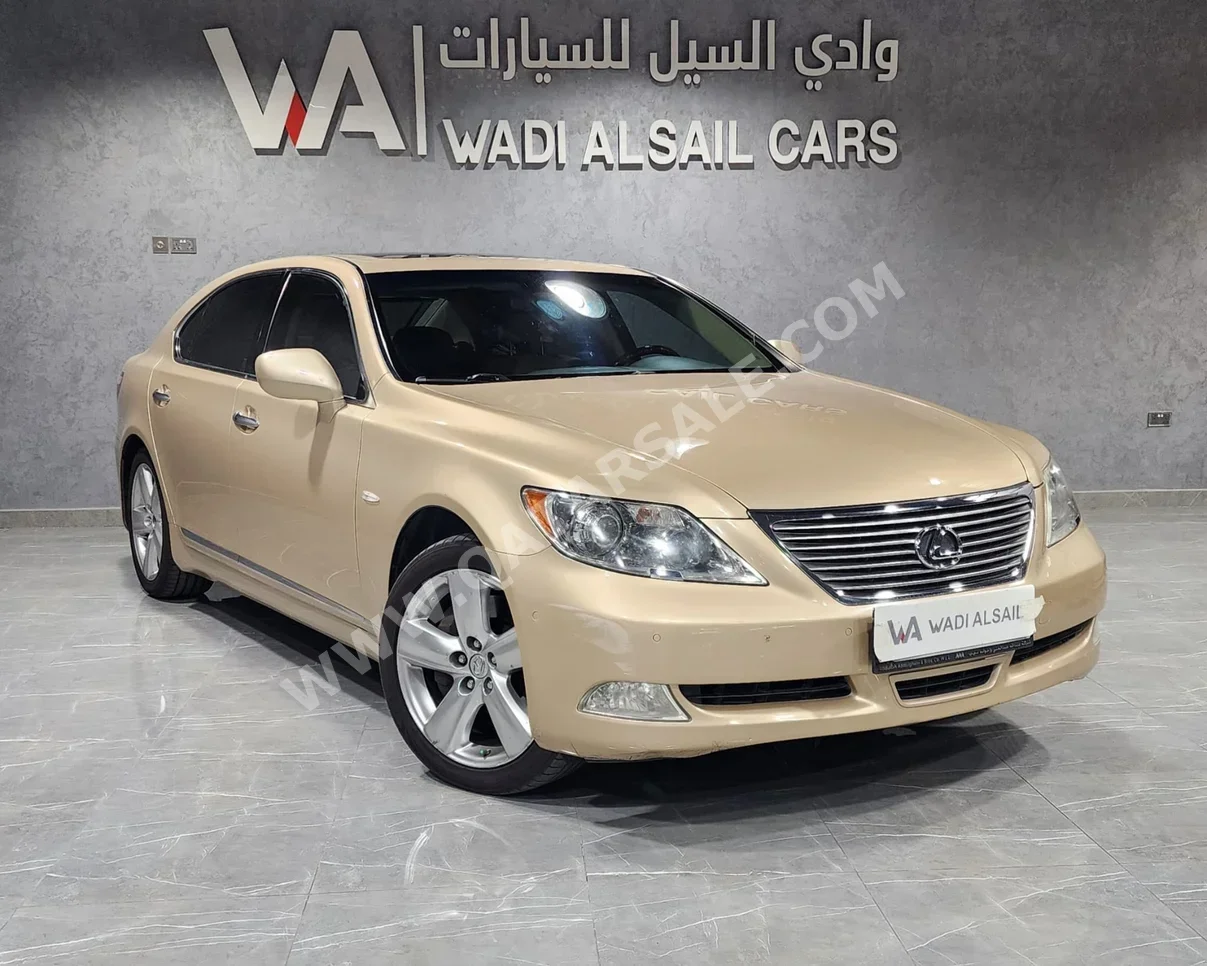 Lexus LS 460 L 2008 Automatic 95,000 Km 8 Cylinder Rear Wheel Drive (RWD) Sedan Gold