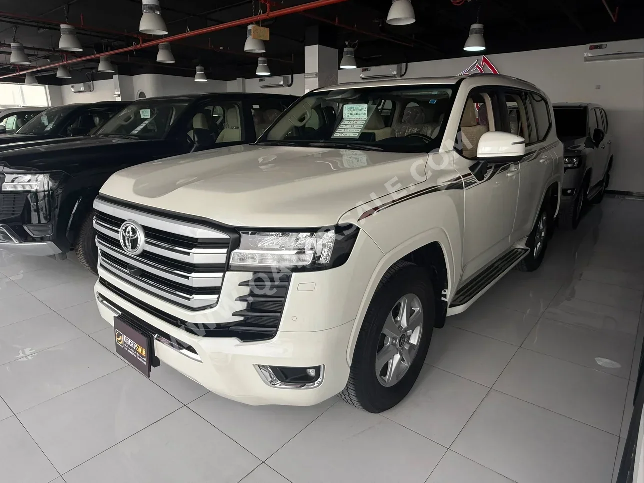 Toyota  Land Cruiser  GXR  2024  Automatic  44,000 Km  6 Cylinder  Four Wheel Drive (4WD)  SUV  White  With Warranty
