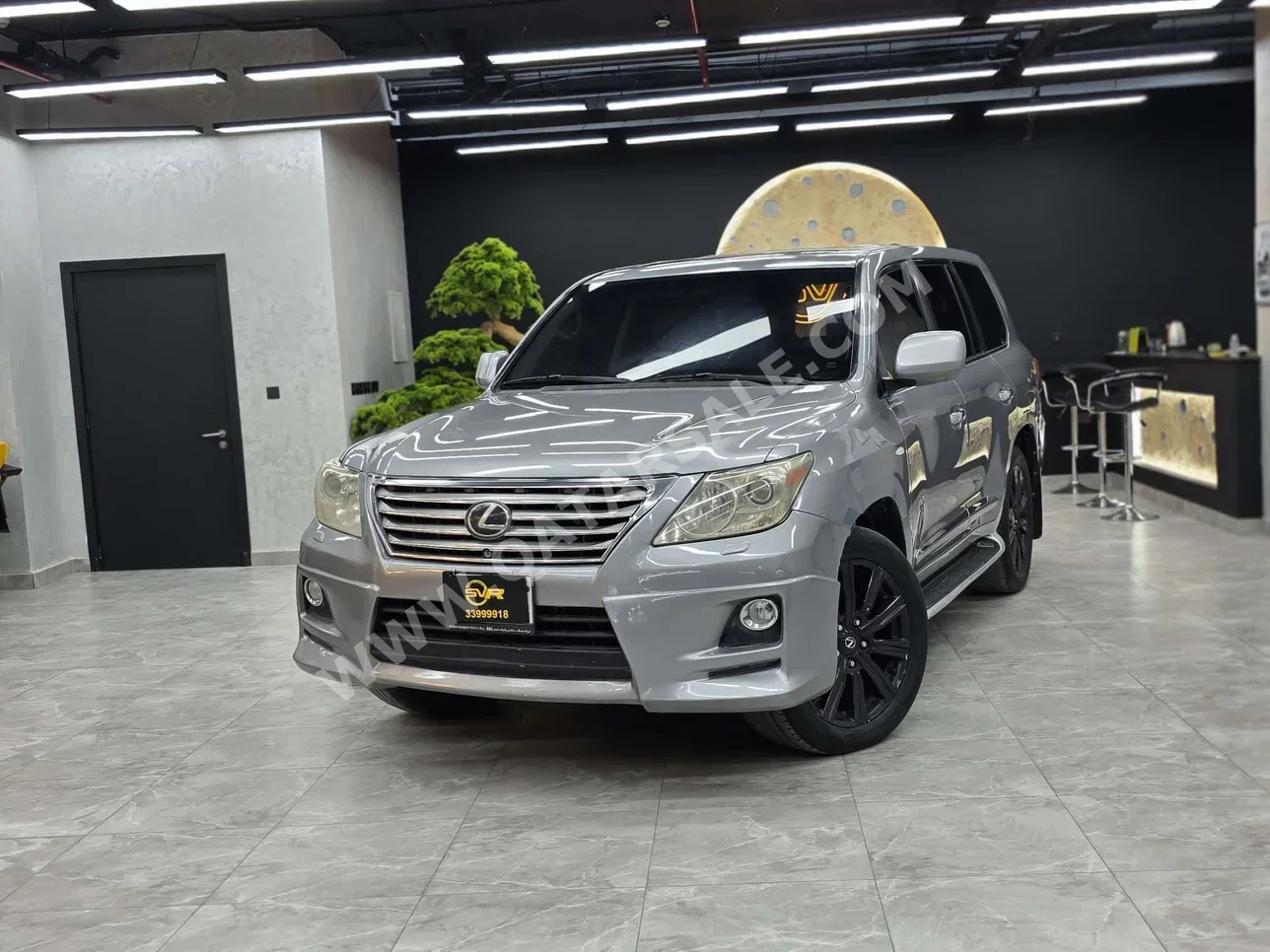 Lexus  LX  570  2009  Automatic  330,000 Km  8 Cylinder  Four Wheel Drive (4WD)  SUV  Silver