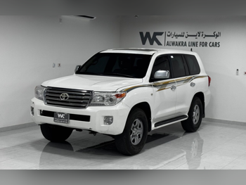 Toyota  Land Cruiser  VXR  2011  Automatic  560,000 Km  8 Cylinder  Four Wheel Drive (4WD)  SUV  White