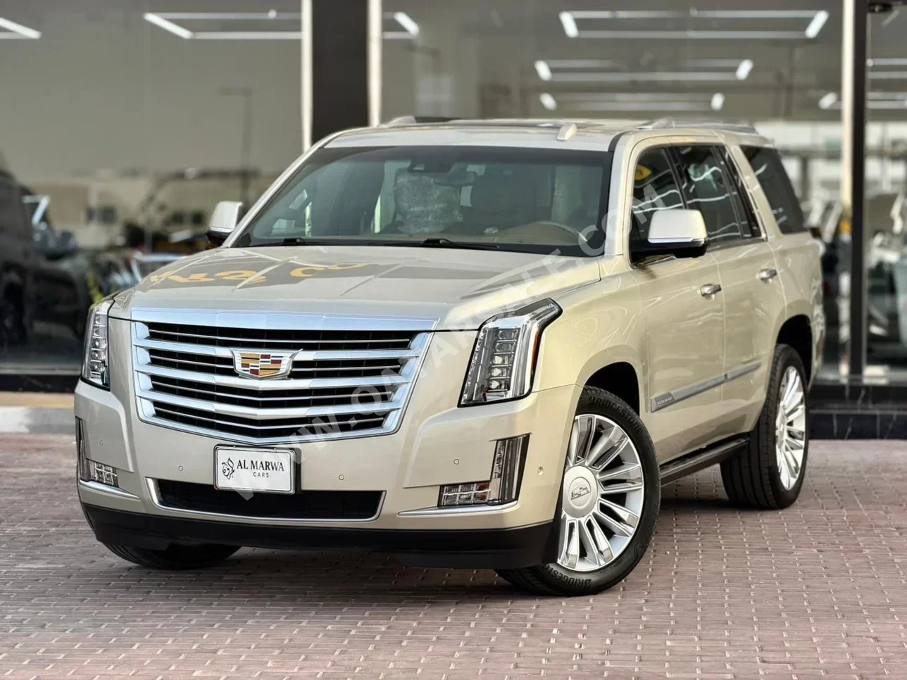 Cadillac  Escalade  Platinum  2017  Automatic  90,000 Km  8 Cylinder  Four Wheel Drive (4WD)  SUV  Gold