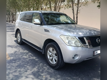 Nissan  Patrol  SE  2012  Automatic  260,000 Km  8 Cylinder  Four Wheel Drive (4WD)  SUV  Silver