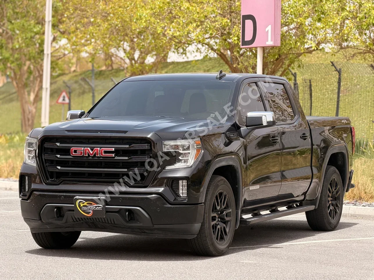 GMC  Sierra  Elevation  2019  Automatic  172,000 Km  8 Cylinder  Four Wheel Drive (4WD)  Pick Up  Black