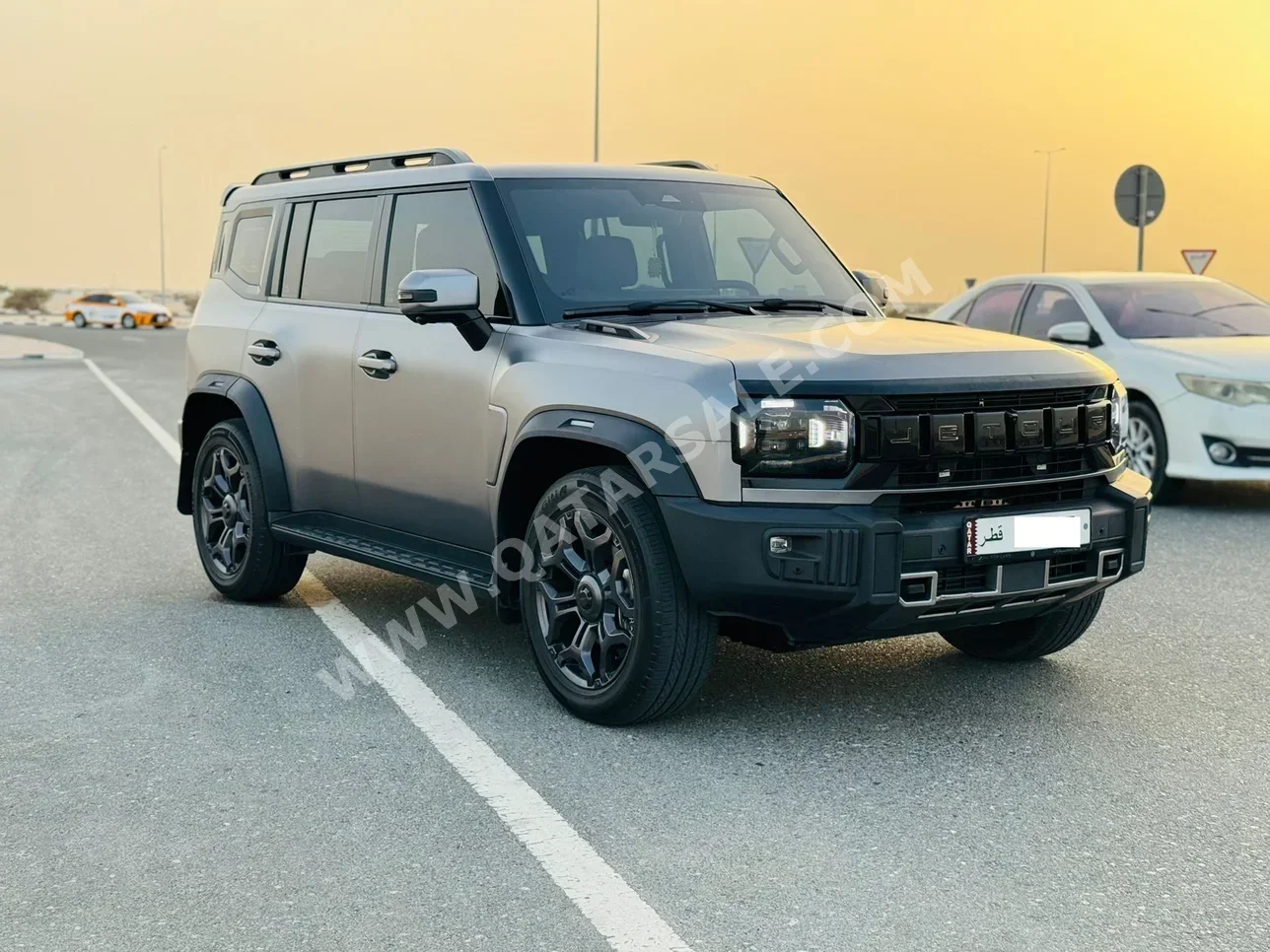 Jetour  T2  Luxury Plus  2024  Automatic  51,000 Km  4 Cylinder  Four Wheel Drive (4WD)  SUV  Gray  With Warranty