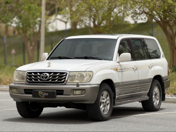 Toyota Land Cruiser GXR - Limited 2007 Automatic 428,000 Km 6 Cylinder Four Wheel Drive (4WD) SUV White