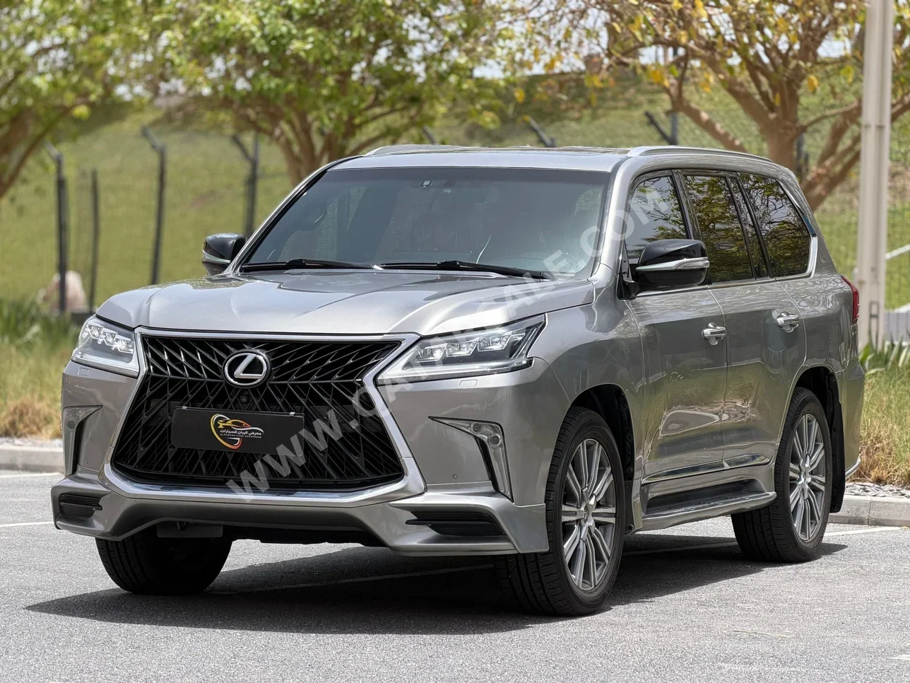 Lexus LX 570 S 2017 Automatic 275,000 Km 8 Cylinder Four Wheel Drive (4WD) SUV Sonic Titanium