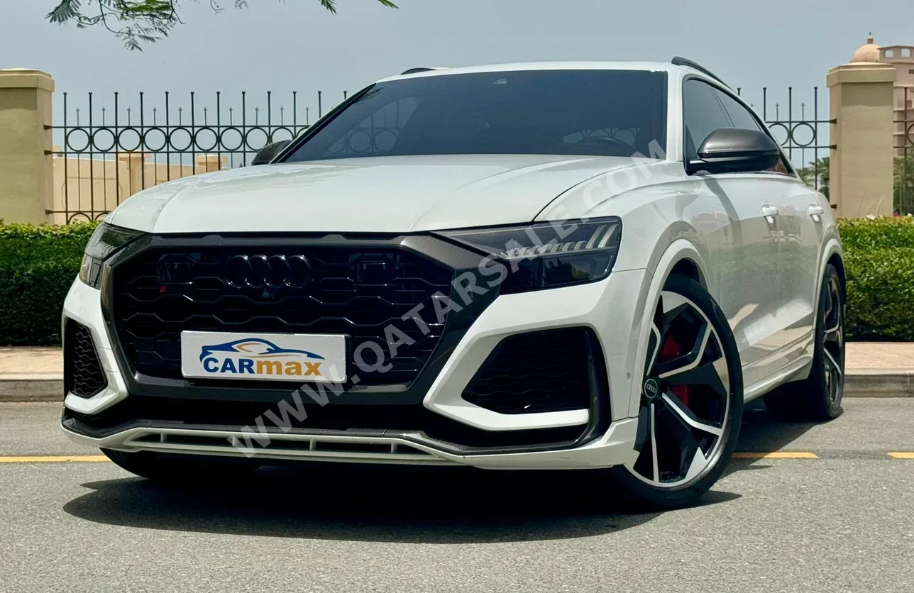 Audi  Q8  RS  2021  Automatic  79,000 Km  8 Cylinder  Four Wheel Drive (4WD)  SUV  White
