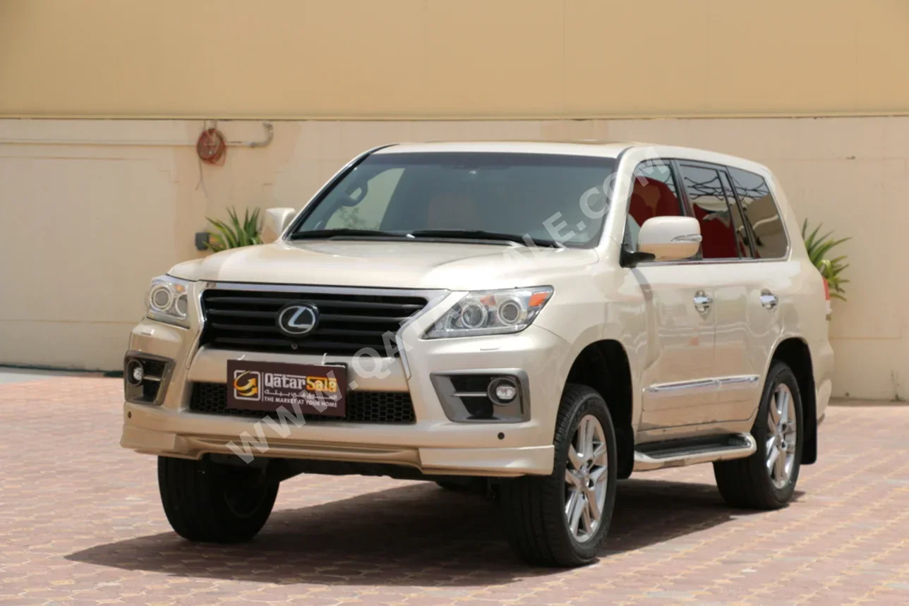 Lexus  LX  570 S  2015  Automatic  80,000 Km  8 Cylinder  Four Wheel Drive (4WD)  SUV  Gold