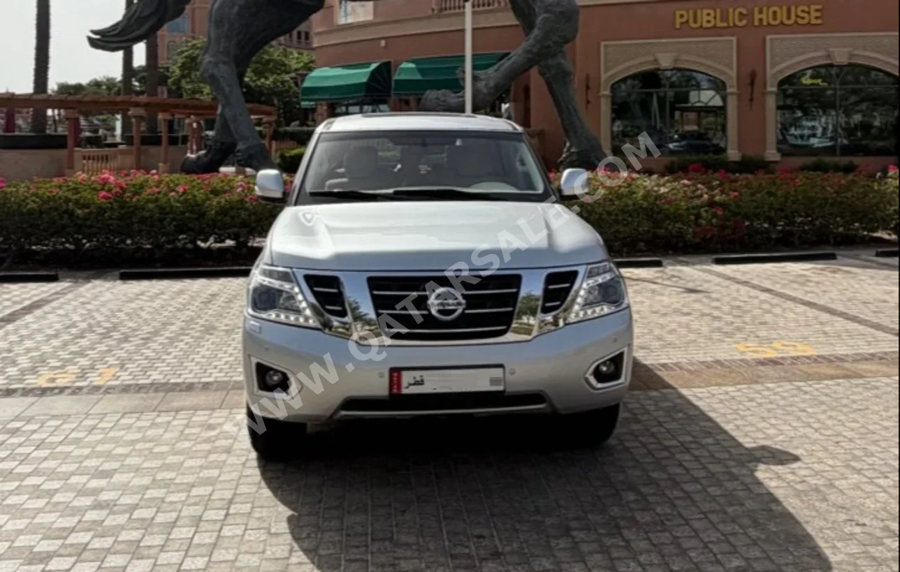 Nissan  Patrol  SE  2017  Automatic  234,314 Km  6 Cylinder  Four Wheel Drive (4WD)  SUV  Silver