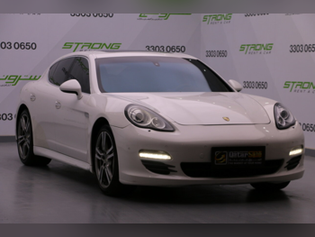 Porsche Panamera S 2011 Automatic 160,000 Km 8 Cylinder Rear Wheel Drive (RWD) Sedan White
