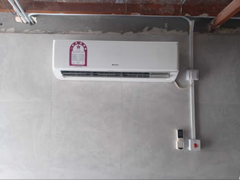 Air Conditioners GREE Remote Included Warranty With Delivery With Installation