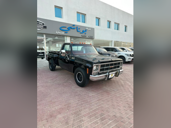 جي ام سي  سييرا  كلاسك  1977  عادي  158,000 كم  8 سلندر  دفع خلفي  بيكب  أسود