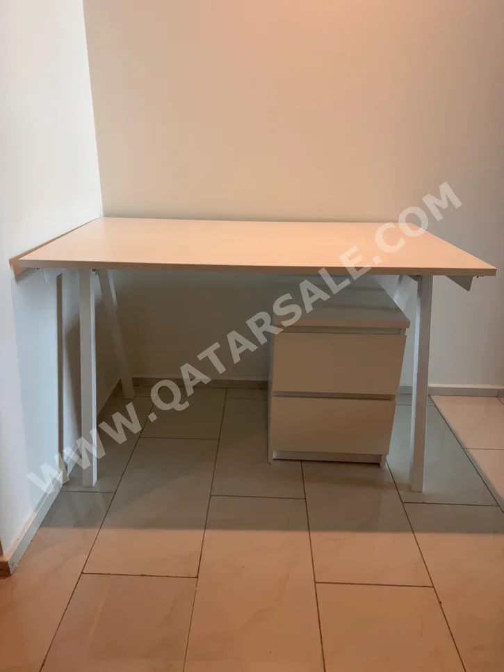 المكاتب ومكاتب الحاسوب - مكتب  - ايكيا  - أبيض