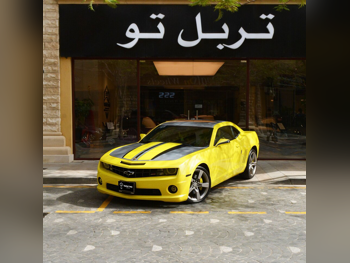 شفروليه كمارو اس اس 2011 اوتوماتيك 218,578 كم 8 سلندر دفع خلفي كوبيه \ سبورت أصفر