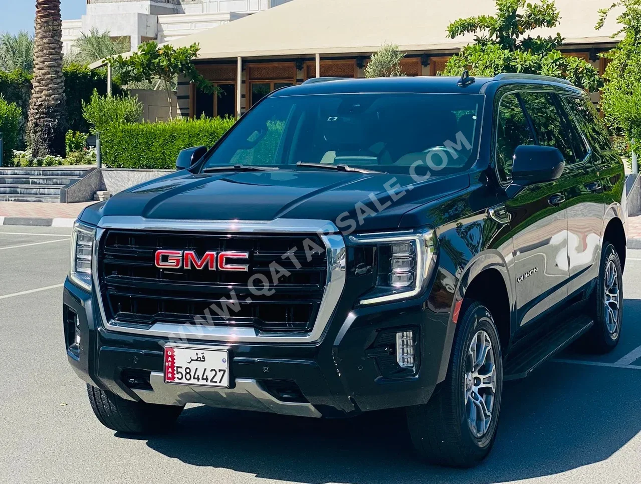 GMC  Yukon  SLE  2023  Automatic  86,000 Km  8 Cylinder  Rear Wheel Drive (RWD)  SUV  Black  With Warranty