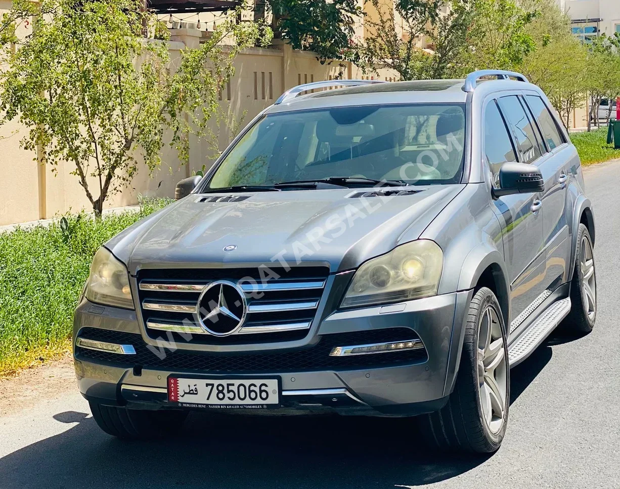 Mercedes-Benz  GL  500  2012  Automatic  134,000 Km  8 Cylinder  Four Wheel Drive (4WD)  SUV  Silver