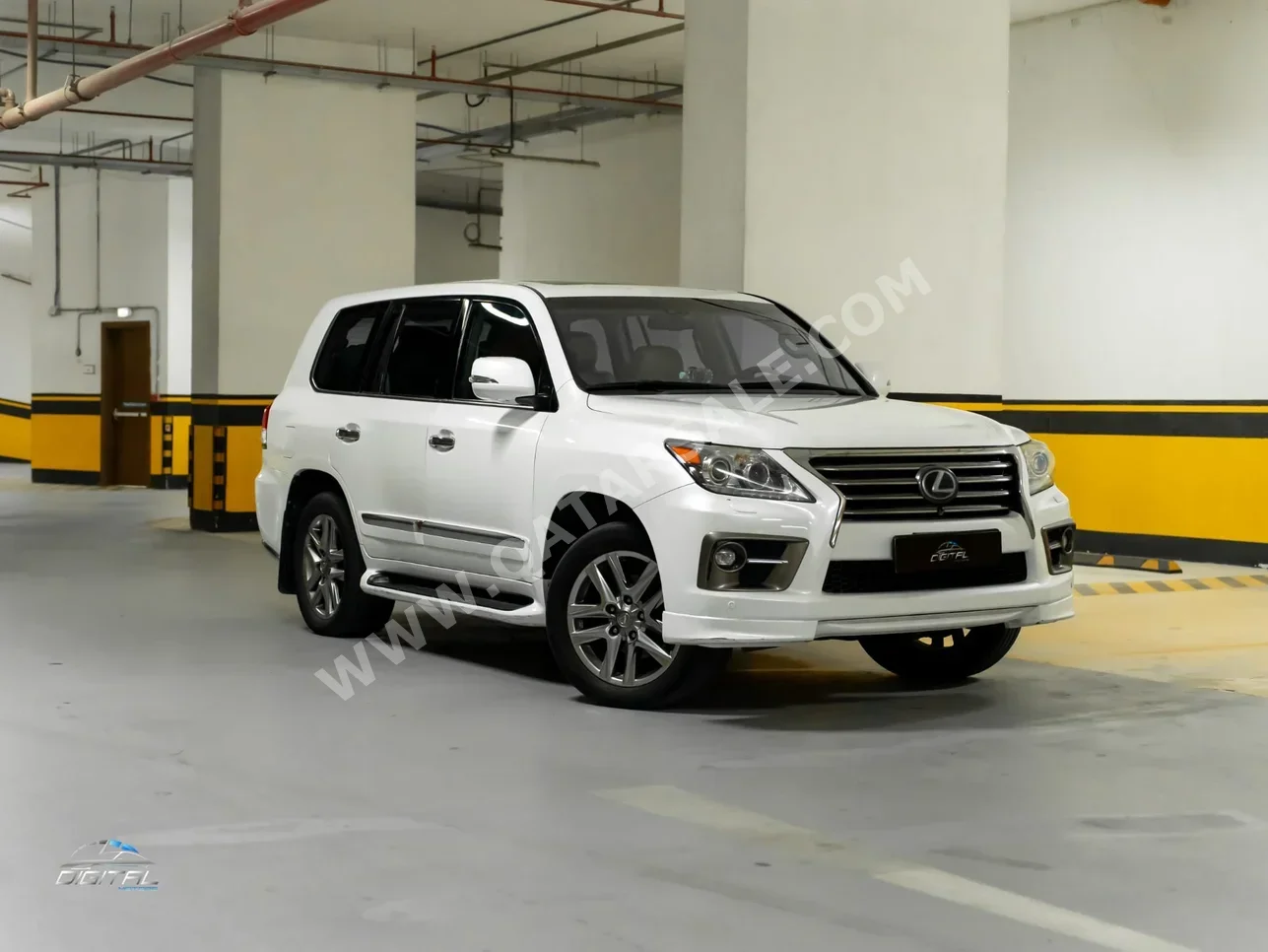 Lexus  LX  570  2014  Automatic  312,700 Km  8 Cylinder  Four Wheel Drive (4WD)  SUV  White