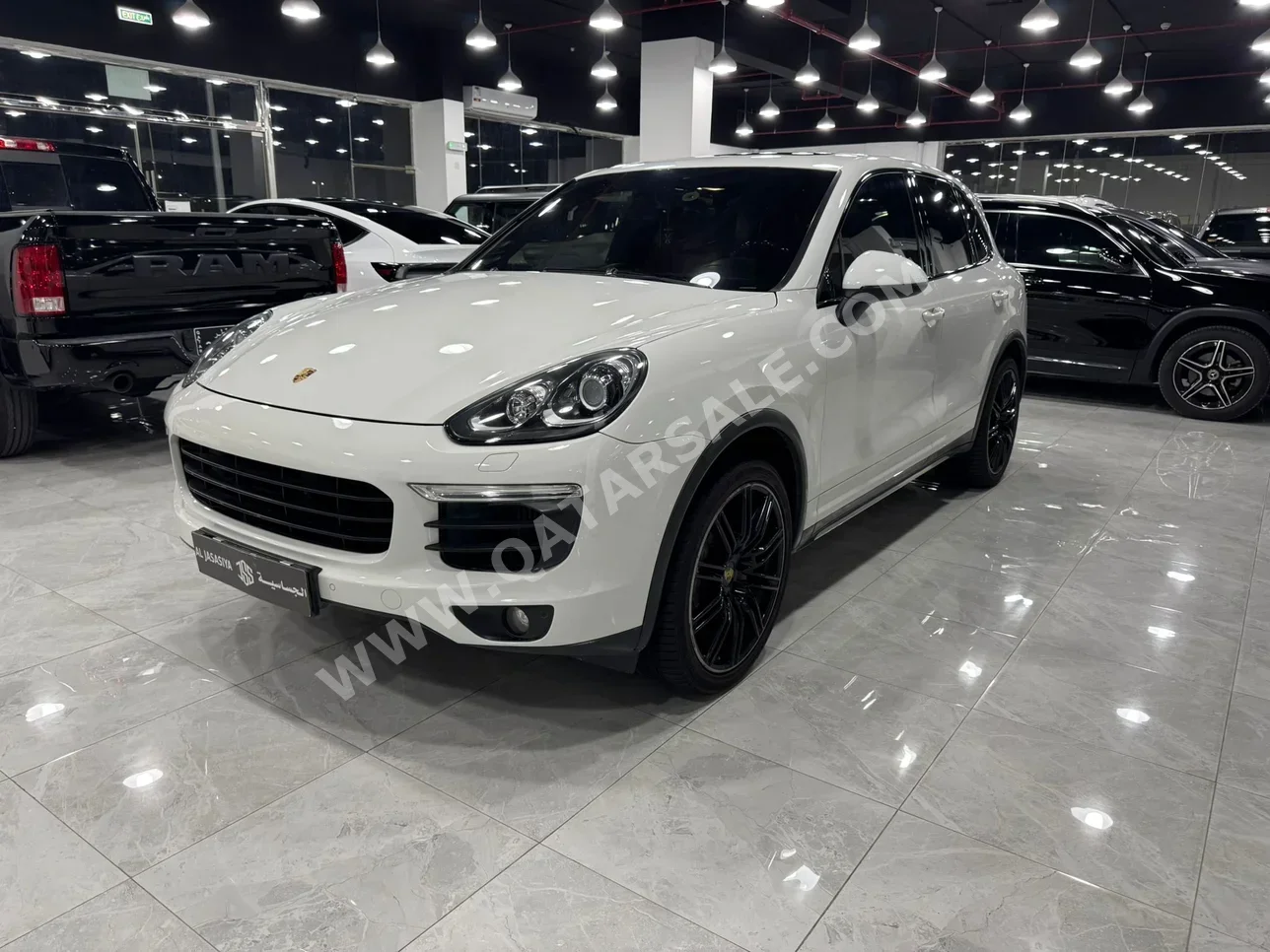 Porsche  Cayenne  S  2015  Automatic  241,000 Km  8 Cylinder  Four Wheel Drive (4WD)  SUV  White