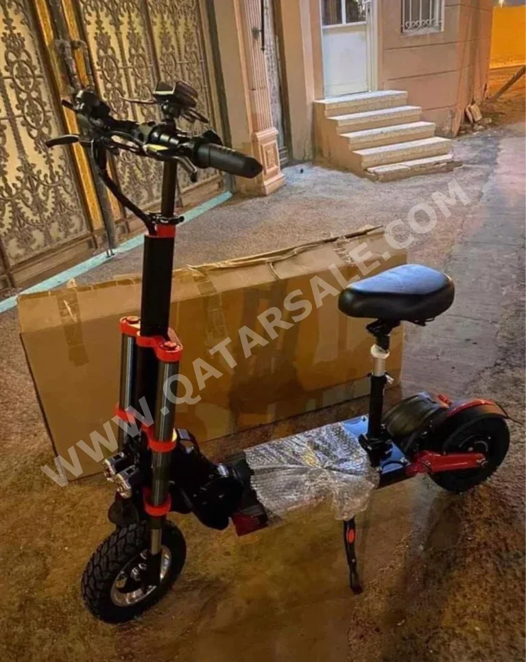 سكوترات سكوتر كهربائي  - أحمر