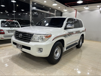 Toyota  Land Cruiser  GX  2013  Automatic  447,000 Km  8 Cylinder  Four Wheel Drive (4WD)  SUV  White