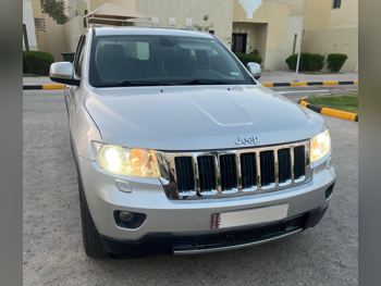 Jeep Grand Cherokee Limited 2012 Automatic 105,800 Km 6 Cylinder Four Wheel Drive (4WD) SUV Silver