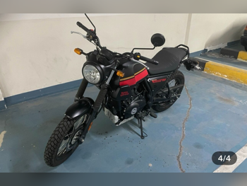 Royal Enfield  Scram -  2023 - Color Black