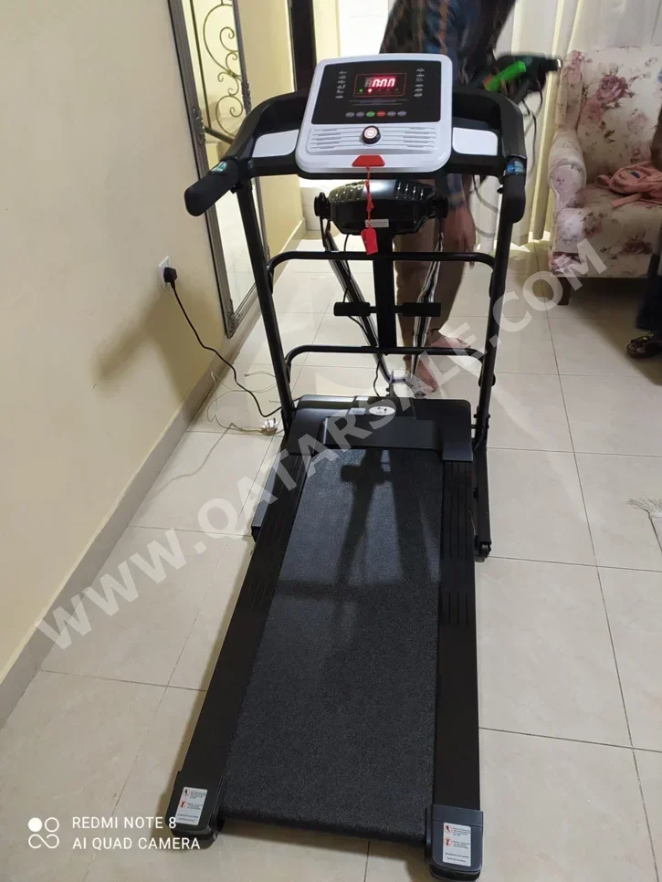 أجهزة اللياقة البدنية - الات المشي