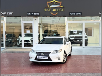 Lexus  ES  350  2015  Automatic  157,000 Km  6 Cylinder  Rear Wheel Drive (RWD)  Sedan  White