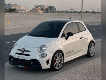 Fiat  595  Abarth Competizione  2022  Automatic  35,000 Km  4 Cylinder  Front Wheel Drive (FWD)  Hatchback  White  With Warranty