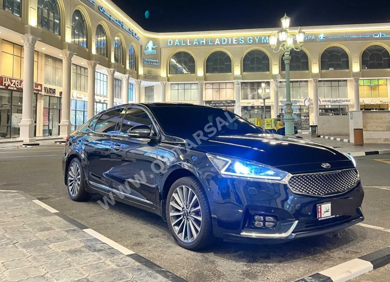 Kia  Cadenza  2017  Automatic  150,000 Km  6 Cylinder  All Wheel Drive (AWD)  Sedan  Blue