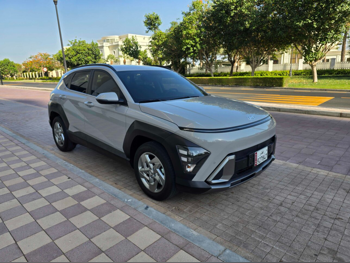 Hyundai Kona 2024 Automatic 25,000 Km 4 Cylinder Front Wheel Drive (FWD) SUV Gray Metallic With Warranty