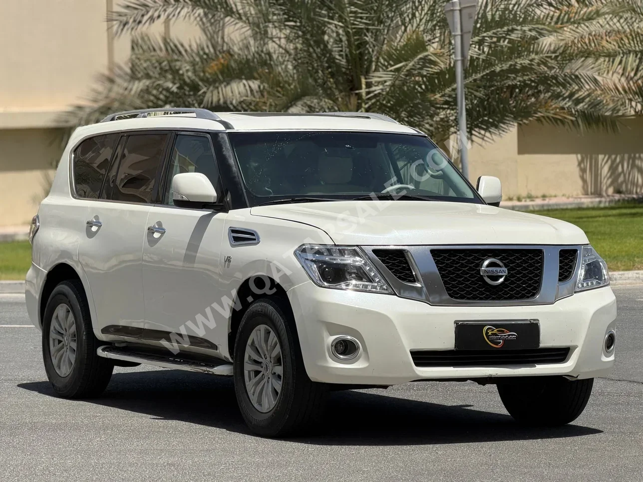 Nissan  Patrol  SE  2014  Automatic  226,000 Km  8 Cylinder  Four Wheel Drive (4WD)  SUV  White