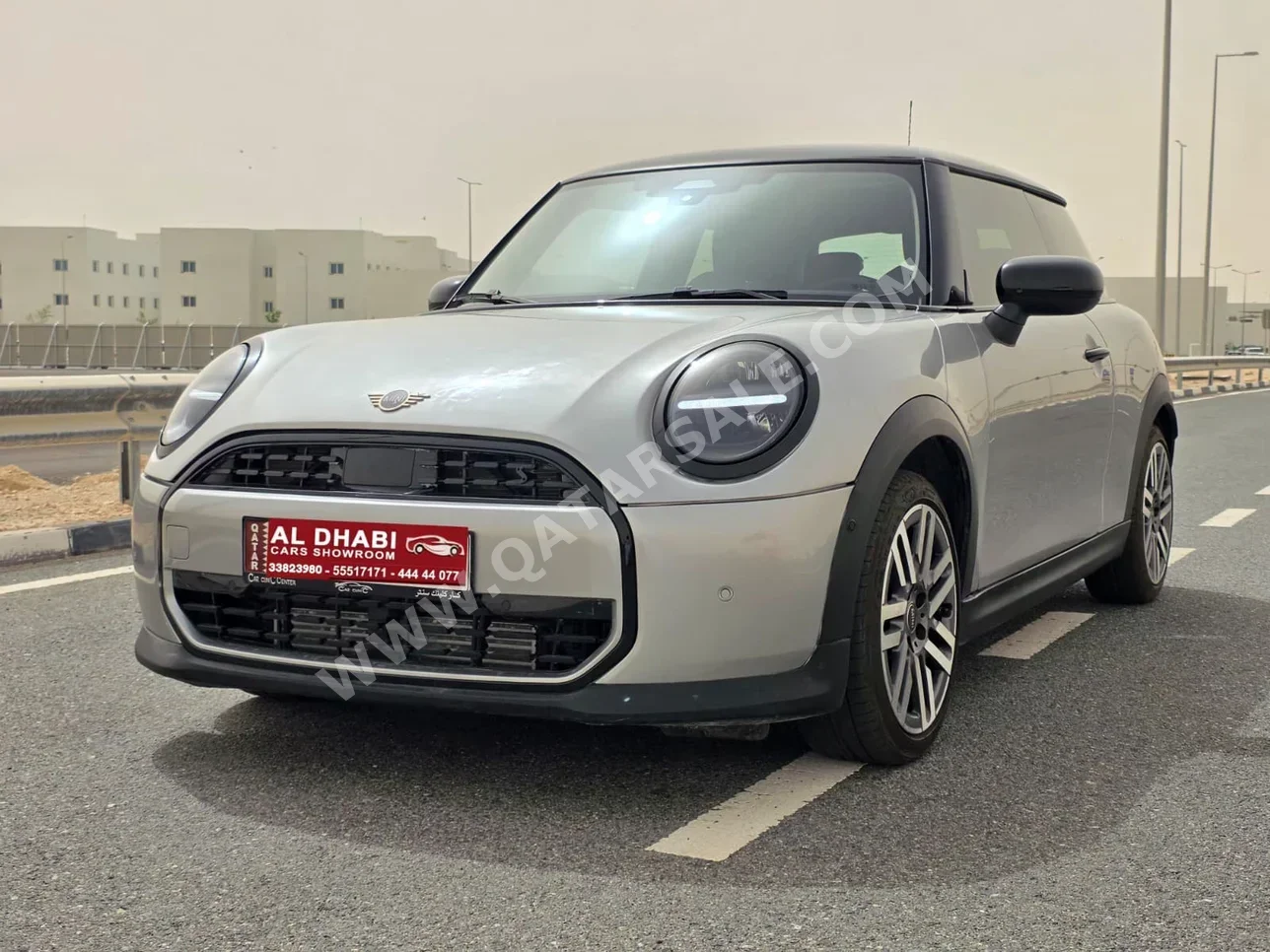 Mini  Cooper  2025  Automatic  9,000 Km  4 Cylinder  Front Wheel Drive (FWD)  Hatchback  Silver
