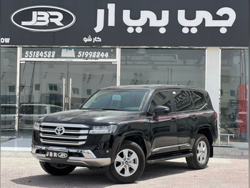 Toyota  Land Cruiser  GXR  2025  Automatic  12,000 Km  6 Cylinder  Four Wheel Drive (4WD)  SUV  Black  With Warranty