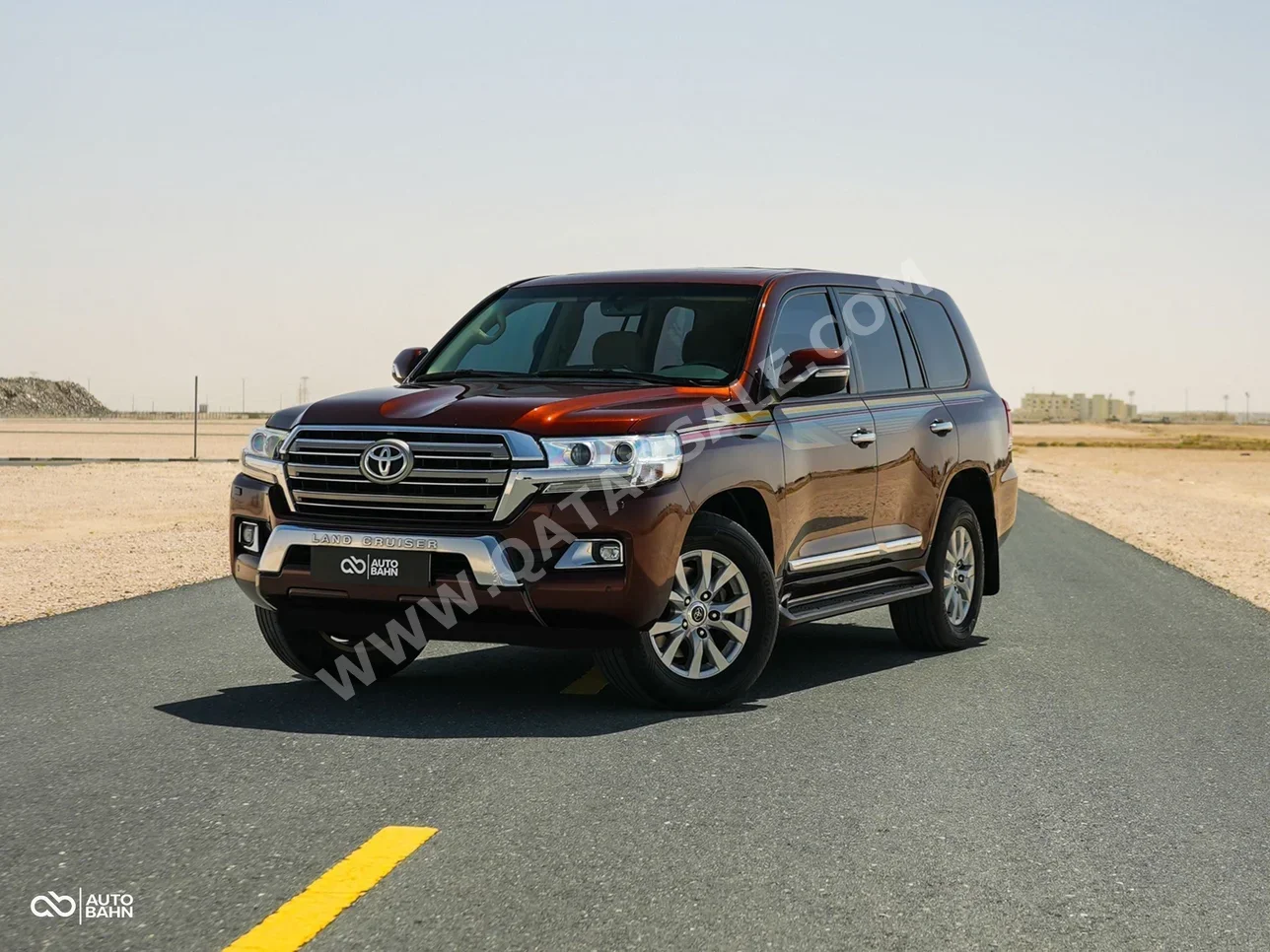 Toyota Land Cruiser GXR 2016 Automatic 235,000 Km 8 Cylinder Four Wheel Drive (4WD) SUV Maroon