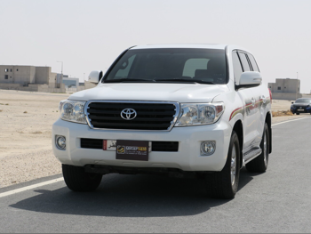 Toyota Land Cruiser GX 2013 Automatic 386,000 Km 6 Cylinder Four Wheel Drive (4WD) SUV White