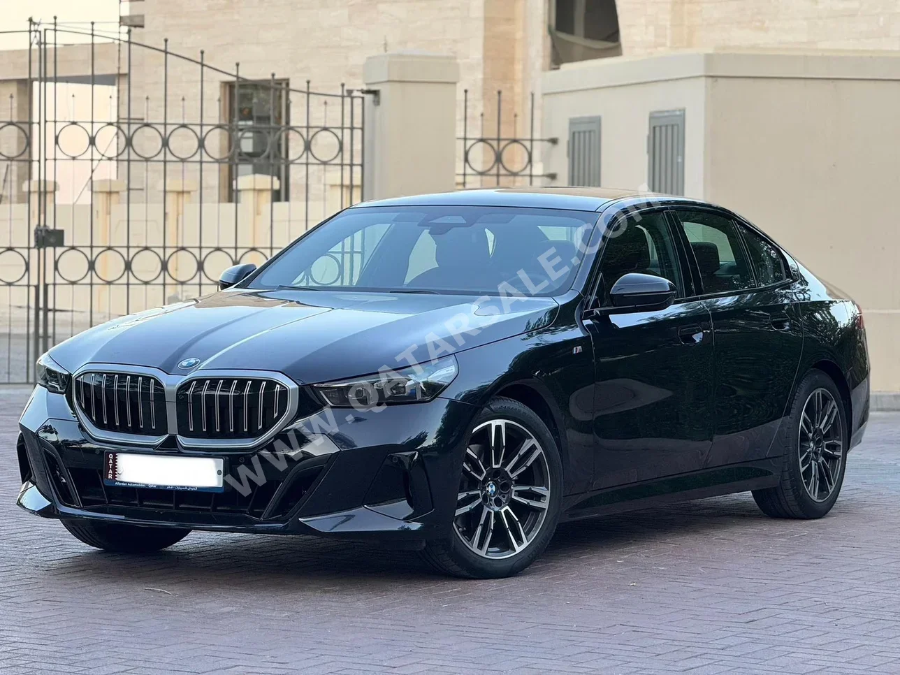 BMW 5-Series 520i 2024 Automatic 18,000 Km 4 Cylinder Four Wheel Drive (4WD) Sedan Black With Warranty