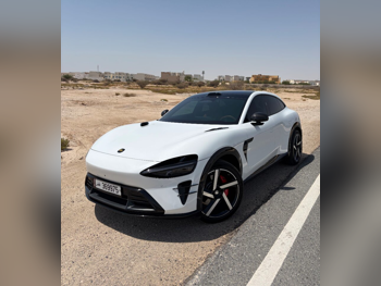 Xiaomi YU7 Max 2026 Automatic 15,000 Km 0 Cylinder All Wheel Drive (AWD) Sedan White
